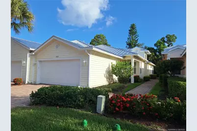 1589 SE Tidewater Place, Stuart, FL 34997 - Photo 2