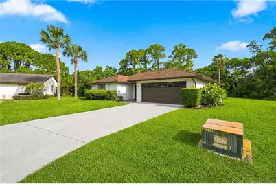 2101 SE Dolphin Road, Port Saint Lucie, FL 34952 - Photo 2