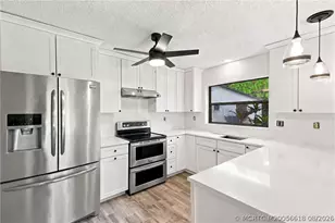 2101 SE Dolphin Rd, Port Saint Lucie, FL 34952 - Photo 18