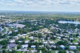 4121 NE Cheri Dr, Jensen Beach, FL 34957 - Photo 28