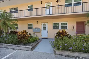 2950 SE Ocean Blvd SE, Stuart, FL 34996 - Photo 2