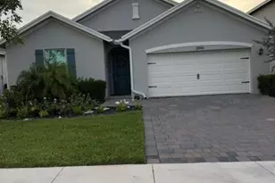 2890 NE Breezeway Cir, Jensen Beach, FL 34957 - Photo 2