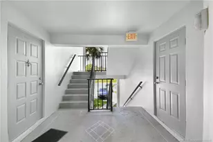 1008 Green Pine Blvd, West Palm Beach, FL 33409 - Photo 4