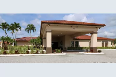5433 SE Miles Grant Road #E-205, Stuart, FL 34997 - Photo 12