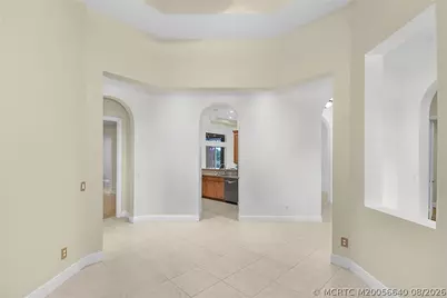 9400 Briarcliff Trace, Port Saint Lucie, FL 34986 - Photo 8