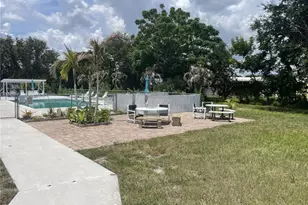 602 Tahiti Way NE, Jensen Beach, FL 34957 - Photo 6