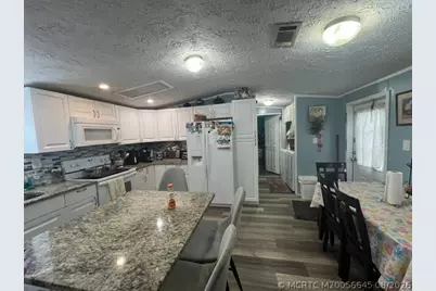 9 N Eric Circle, Greenacres, FL 33463 - Photo 8