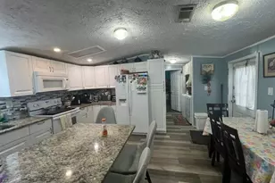9 N Eric Cir, Greenacres, FL 33463 - Photo 8