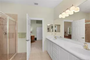132 SE Crestwood Cir, Stuart, FL 34997 - Photo 32