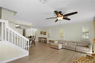132 SE Crestwood Cir, Stuart, FL 34997 - Photo 10