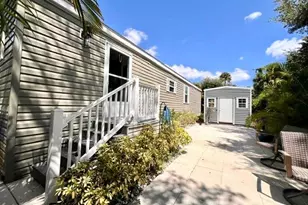 2555 Pga Blvd, Palm Beach Gardens, FL 33410 - Photo 4