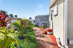122 Nettles Blvd, Jensen Beach, FL 34957 - Photo 32