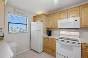 9490 S Ocean Dr, Jensen Beach, FL 34957 - Photo 12