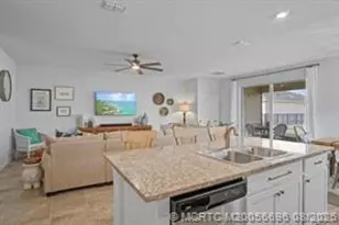 10568 SW Cambria Ln, Port Saint Lucie, FL 34987 - Photo 12