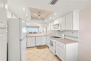 529 NE Plantation Rd, Stuart, FL 34996 - Photo 6