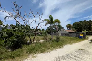 2457 NE Hickory Ave, Jensen Beach, FL 34957 - Photo 1
