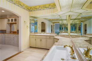 6661 SE Harbor Cir, Stuart, FL 34996 - Photo 42