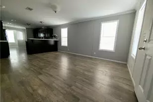 4185 2nd Ct, Lantana, FL 33462 - Photo 8