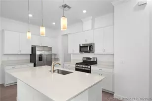 396 SE Mulberry Wy, Port Saint Lucie, FL 34984 - Photo 12