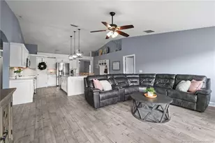 1726 SW Hampshire Ln, Port Saint Lucie, FL 34953 - Photo 12