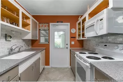 2951 SE Morningside Boulevard, Port Saint Lucie, FL 34952 - Photo 8