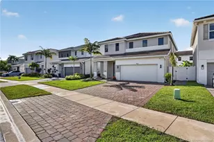 7102 Rockwood Rd, Jupiter, FL 33458 - Photo 4