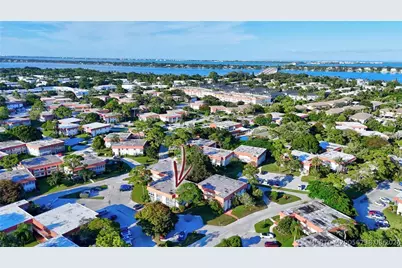 2600 SE Ocean Boulevard #O10, Stuart, FL 34996 - Photo 36