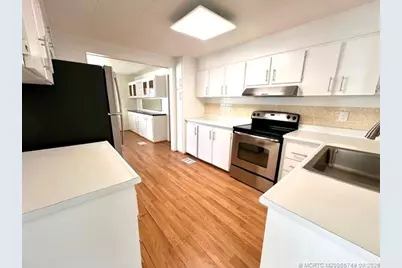 6250 Ficus Lane, Lantana, FL 33462 - Photo 2