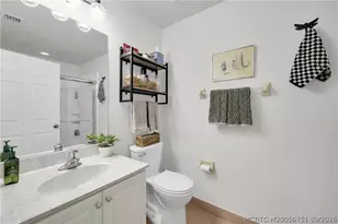 4526 SE Graham Dr, Stuart, FL 34997 - Photo 14