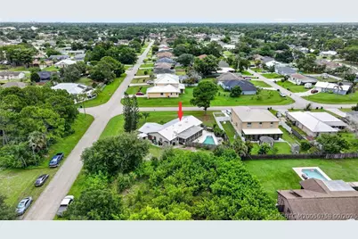 272 SW Ewing Avenue, Port Saint Lucie, FL 34983 - Photo 8