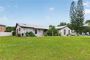 272 SW Ewing Ave, Port Saint Lucie, FL 34983 - Photo 2