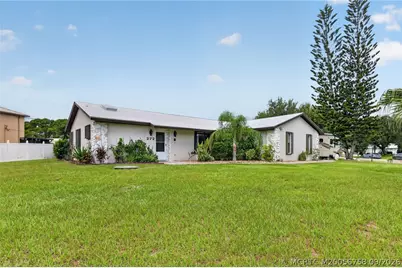 272 SW Ewing Avenue, Port Saint Lucie, FL 34983 - Photo 2