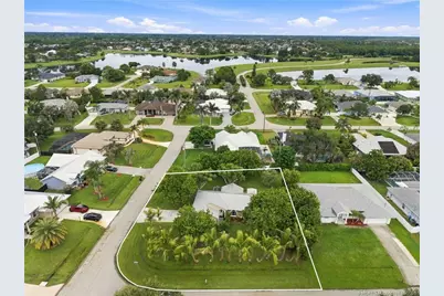 601 SE Barr Street, Port Saint Lucie, FL 34984 - Photo 2