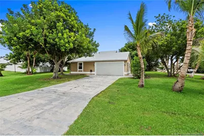 601 SE Barr Street, Port Saint Lucie, FL 34984 - Photo 4