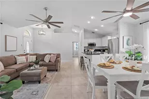 601 SE Barr St, Port Saint Lucie, FL 34984 - Photo 10