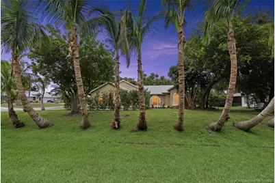 601 SE Barr Street, Port Saint Lucie, FL 34984 - Photo 1