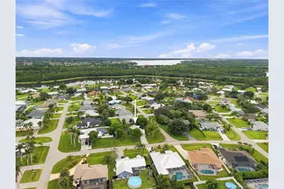 601 SE Barr Street, Port Saint Lucie, FL 34984 - Photo 40