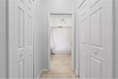 601 SE Barr Street, Port Saint Lucie, FL 34984 - Photo 20