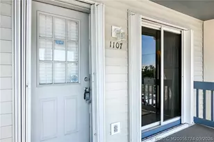 1585 NE Beacon Dr, Jensen Beach, FL 34957 - Photo 2