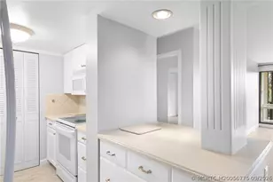 3792 NE Ocean Blvd, Jensen Beach, FL 34957 - Photo 16