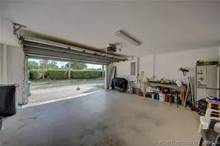 2085 SE Avon Park Dr, Port Saint Lucie, FL 34952 - Photo 20