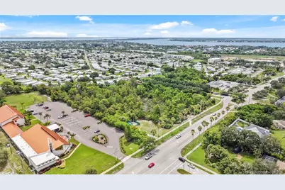 2201 NE Savannah Road, Jensen Beach, FL 34957 - Photo 6
