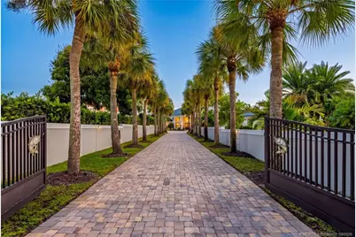 661 SW Bay Pointe Circle, Palm City, FL 34990 - Photo 22