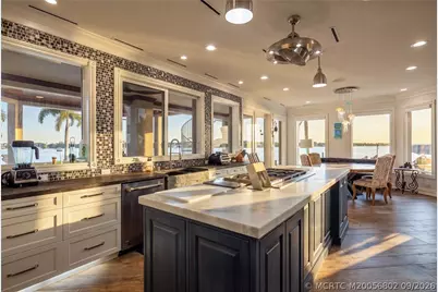 661 SW Bay Pointe Circle, Palm City, FL 34990 - Photo 8