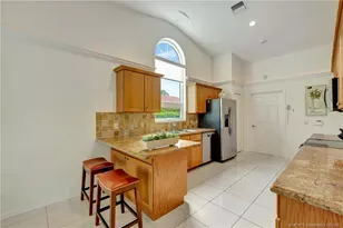 2018 NW Laurel Oak Ln, Palm City, FL 34990 - Photo 12