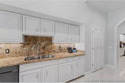 11586 SE Plandome Drive, Hobe Sound, FL 33455 - Photo 12