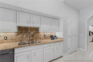 11586 SE Plandome Dr, Hobe Sound, FL 33455 - Photo 12