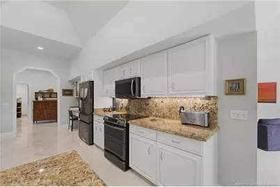 11586 SE Plandome Drive, Hobe Sound, FL 33455 - Photo 10