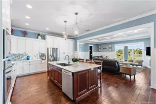 1109 NE Bayside Pl, Jensen Beach, FL 34957 - Photo 24