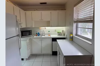 2600 SE Ocean Boulevard #J-12, Stuart, FL 34996 - Photo 2